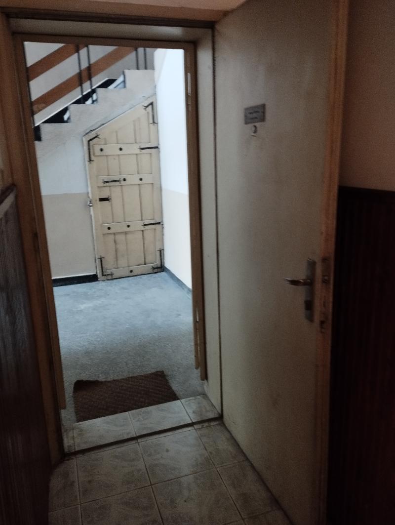 Продава Ателие, таван град Велико Търново , Център , 35 кв.м | 66606041 — Imoti.com Продава Ателие, таван град Велико Търново , Център , 35 кв.м | 66606041