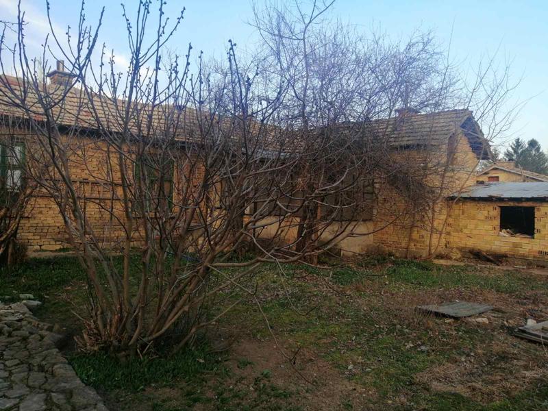 Продава Къща област Шумен , гр. Нови пазар , 300 кв.м | 97573729 — Imoti.com Продава Къща област Шумен , гр. Нови пазар , 300 кв.м | 97573729