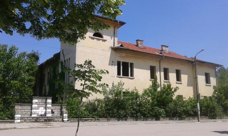 Продава Пром. помещение област Пловдив , с. Черноземен , 3600 кв.м | 31971655 — Imoti.com Продава Пром. помещение област Пловдив , с. Черноземен , 3600 кв.м | 31971655