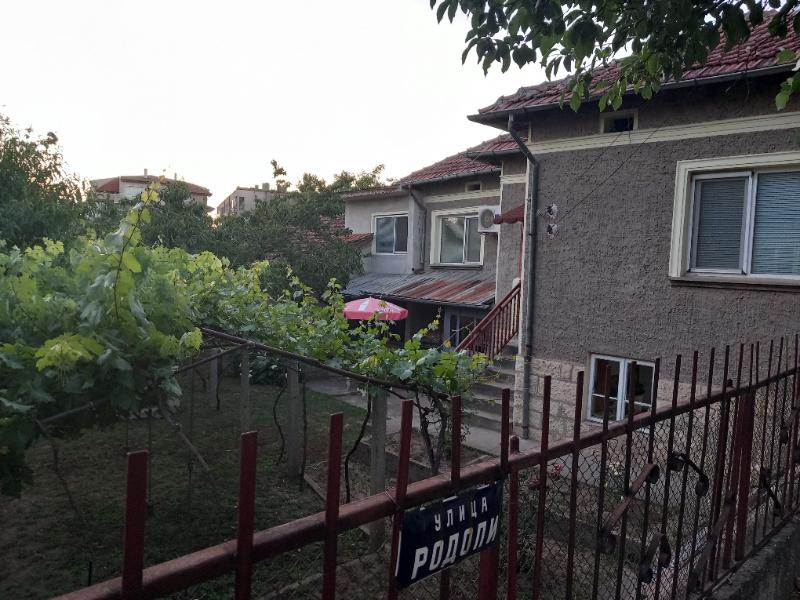 Продава Къща област Разград , гр. Исперих , 950 кв.м | 35272864 — Imoti.com Продава Къща област Разград , гр. Исперих , 950 кв.м | 35272864