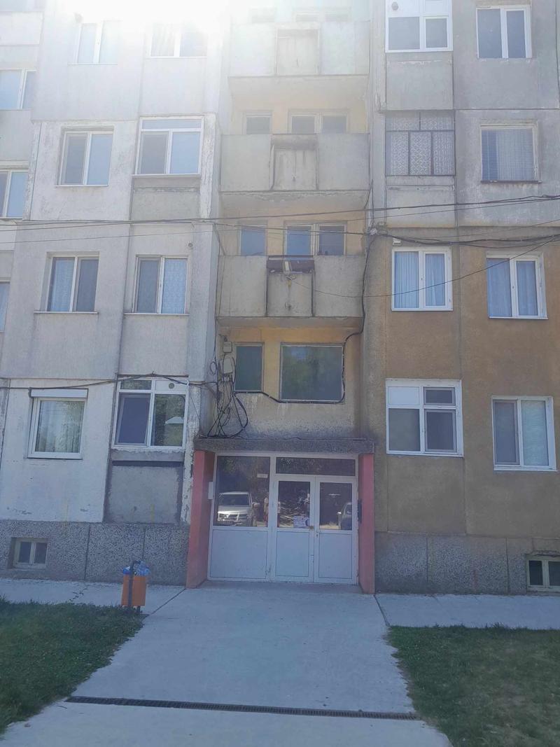 Продава 2-стаен област Силистра , гр. Тутракан , Възход, 50 кв.м | 10664859 — Imoti.com Продава 2-стаен област Силистра , гр. Тутракан , Възход, 50 кв.м | 10664859