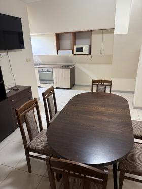 Дава под наем 2-стаен, гр. Свети Влас