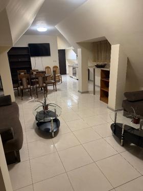 Дава под наем 2-стаен, гр. Свети Влас