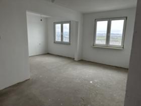 Продава  4-стаен, град София