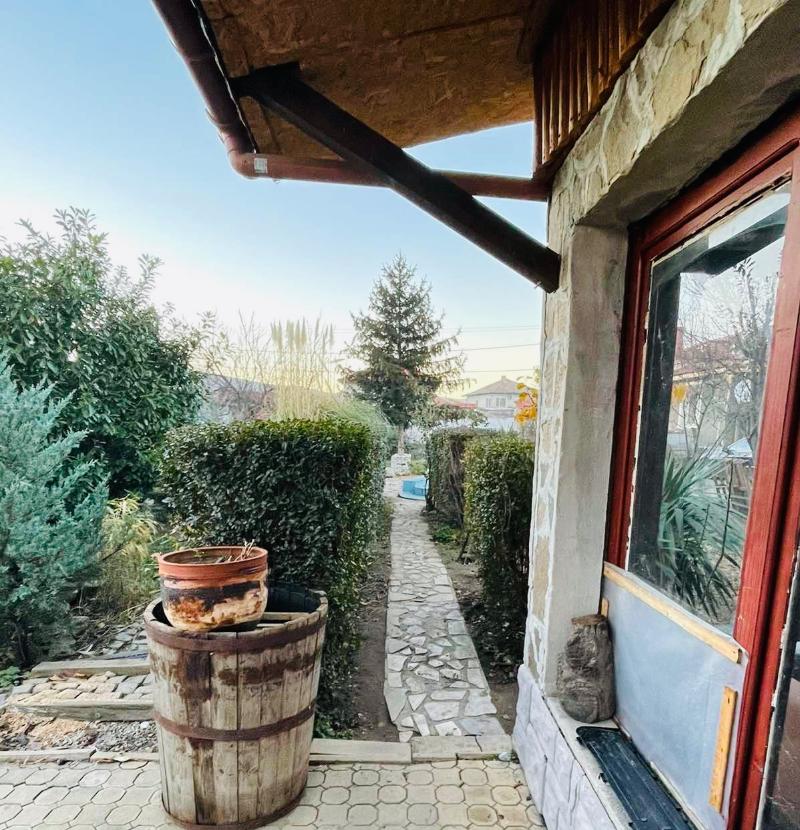 Продава  Къща област Пловдив , с. Куртово Конаре , 170 кв.м | 66054477