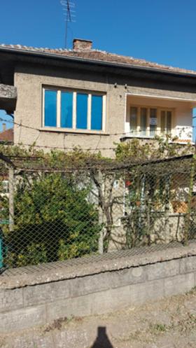 Продава  Къща, гр. Горна Оряховица