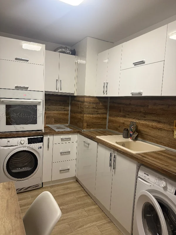 Продава  3-стаен област Търговище , гр. Попово , 76 кв.м | 56658158