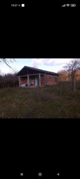 Продава  Вила, с. Пастух