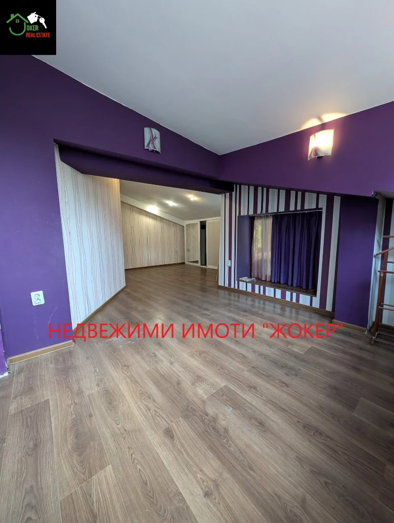 Продава  4-стаен град Велико Търново , Център , 122 кв.м | 61321556