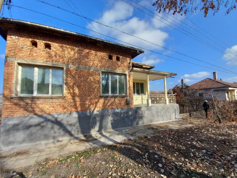 Продава  Къща област Плевен , с. Дебово , 0 кв.м | 60225418