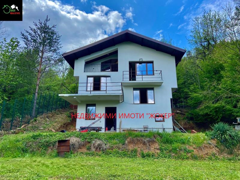 Продава  Къща област Велико Търново , с. Вонеща вода , 180 кв.м | 79965216