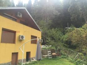 Продава  Вила, с. Бистрица