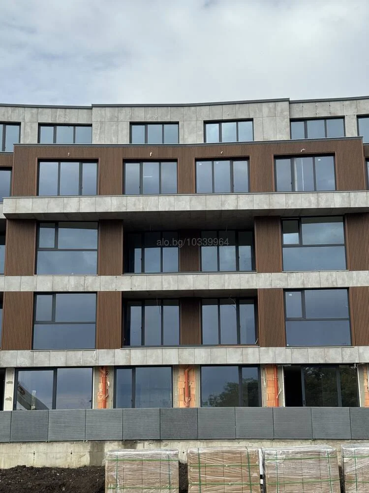 Продава  2-стаен град Бургас , Сарафово , 107 кв.м | 61903906