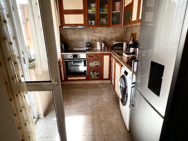 Продава  4-стаен област Пловдив , гр. Асеновград , 120 кв.м | 98418277