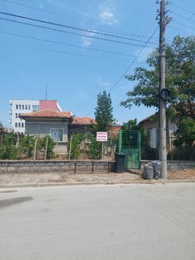 Продава  Къща, гр. Полски Тръмбеш