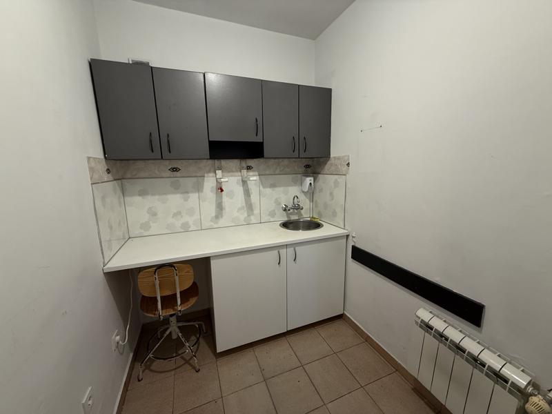 Продава  Магазин град София , Хиподрума , ул. Емине, 230 кв.м | 85639395