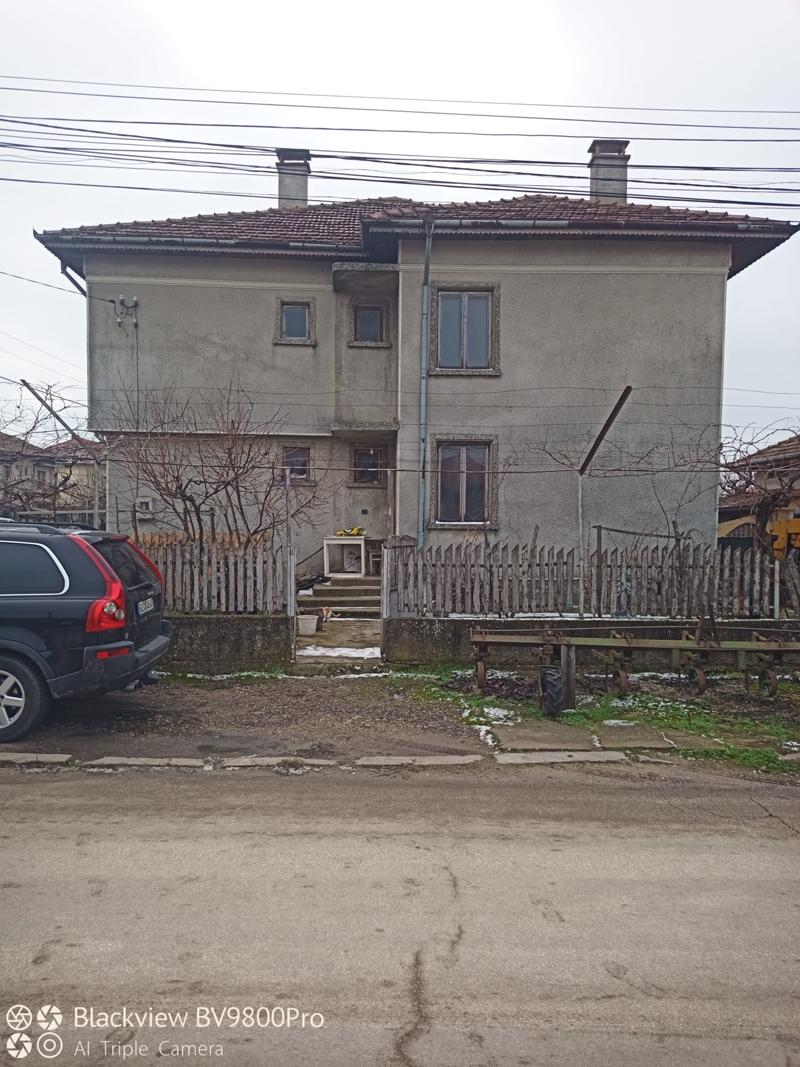 Продава  1-стаен област Силистра , гр. Тутракан , 121 кв.м | 78128801