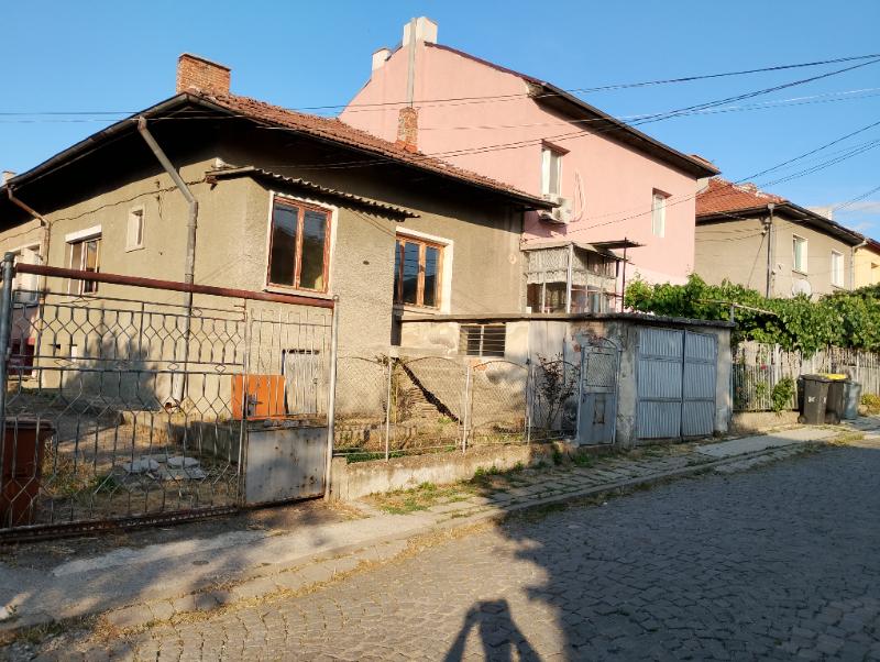 Продава  Къща град Перник , Ралица , 70 кв.м | 13104272