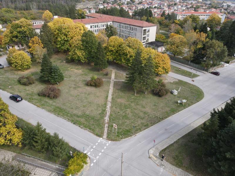 Продава  1-стаен област Шумен , гр. Велики Преслав , 560 кв.м | 27654791