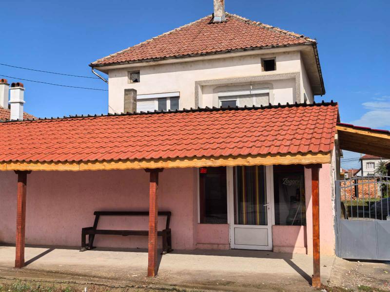 Продава  Къща област Враца , гр. Бяла Слатина , 200 кв.м | 90460899