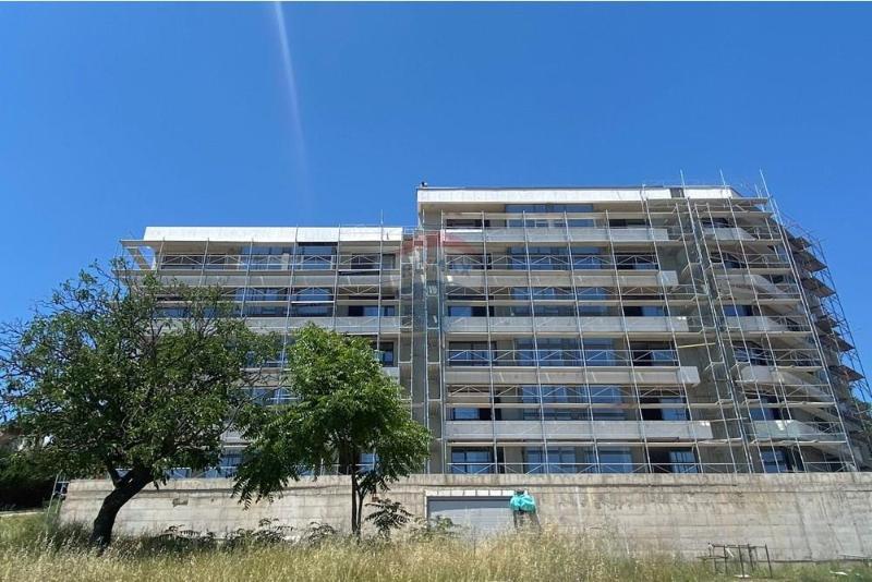 Продава  1-стаен област Благоевград , гр. Сандански , 44 кв.м | 72695400