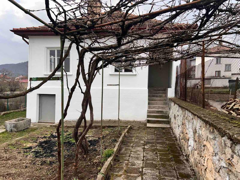 Продава  Къща област София , с. Костенец , 75 кв.м | 65594461