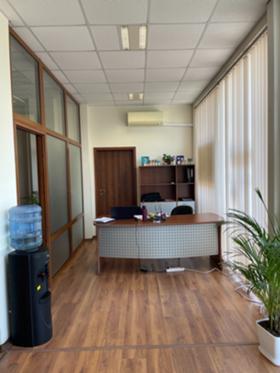 Дава под наем  Офис, град Пловдив