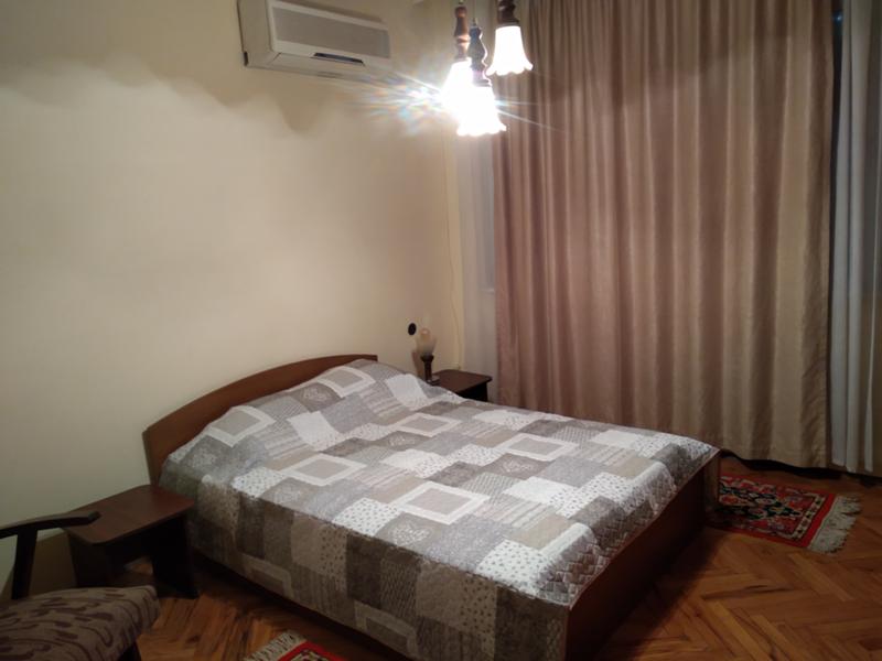 Дава под наем  3-стаен град Варна , ВИНС-Червен площад , Червен площад, 86 кв.м | 18240282