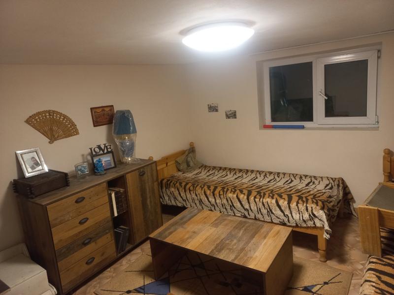 Дава под наем  Етаж от къща област Пазарджик , с. Варвара , 50 кв.м | 51654704