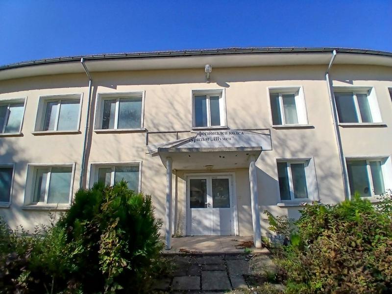 Дава под наем  Офис град Шумен , в.з. Смесе , 324 кв.м | 22364093