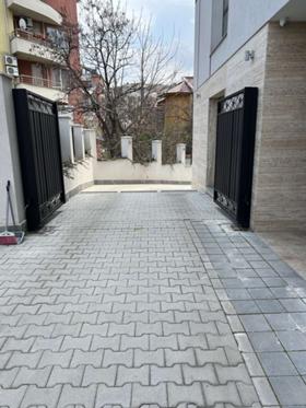 Дава под наем  Гараж, Паркомясто, град София