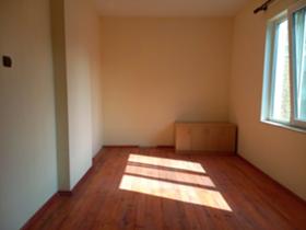 Дава под наем  Етаж от къща, град Велико Търново